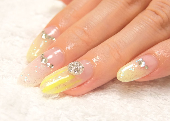 フレンチ　ビジュー　イエローストライプ